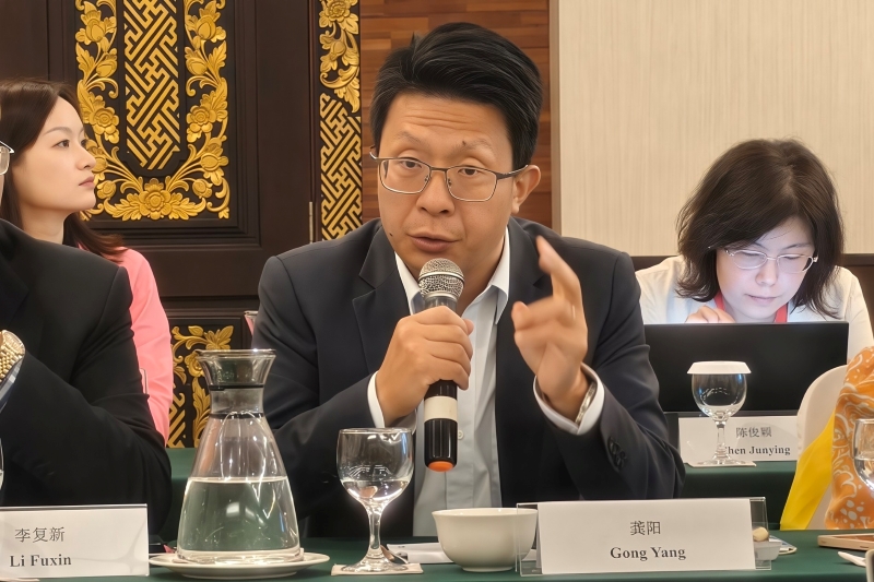 23.澳门大学教育一分快三副教授龚阳代表新会员发言(已改).jpg