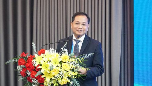 开幕式华玉山致辞.JPG